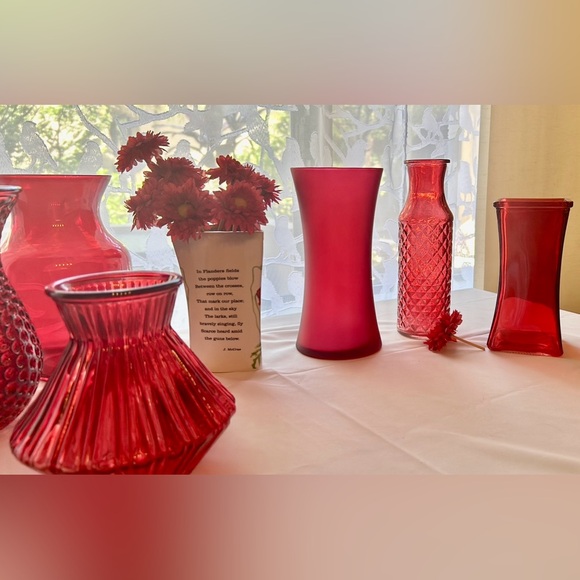 Rectangular Vase/Mug. Poppies & “Flanders Field” by J. McCrae on the side. 5.75” - Picture 12 of 14